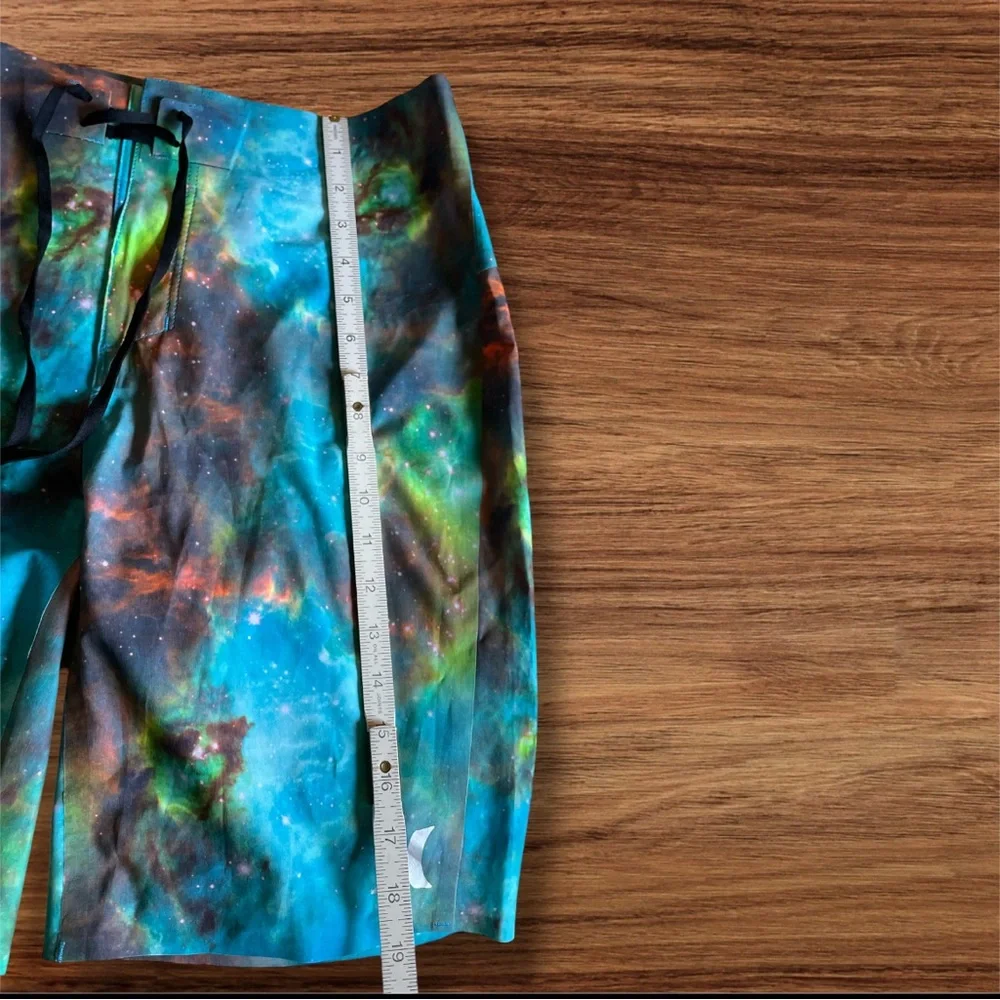 HURLEY JJF III NEBULA PHANTOM BOARD SHORTS 28 EUC Like New